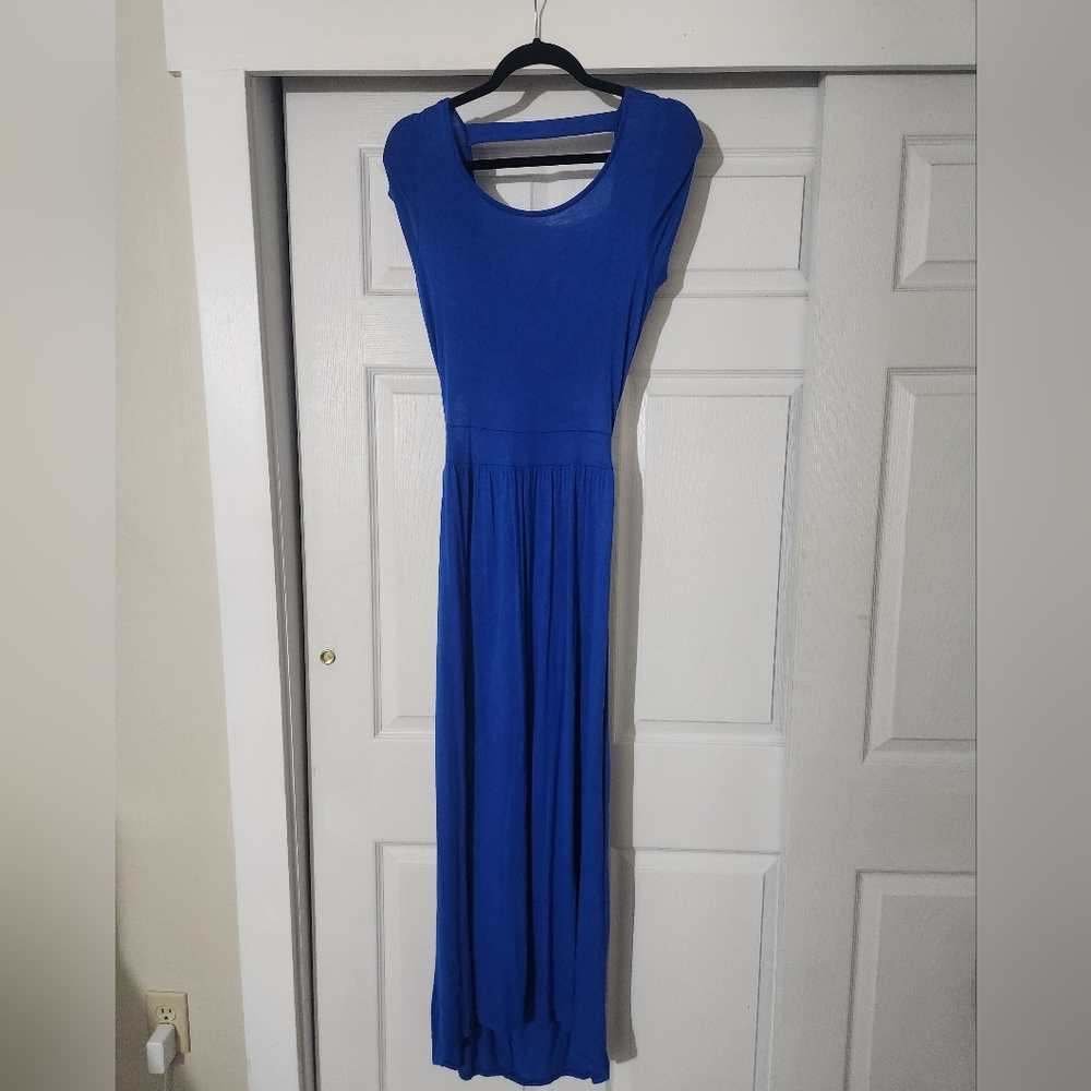 5/$25 Elegant Blue Maxi Dress